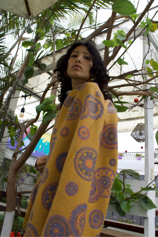 Inner Circle Woven Shawl